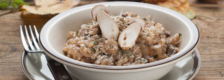 Risotto aux champignons - idée recette facile Mysaveur