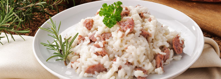 Risotto saucisse - idée recette facile Mysaveur