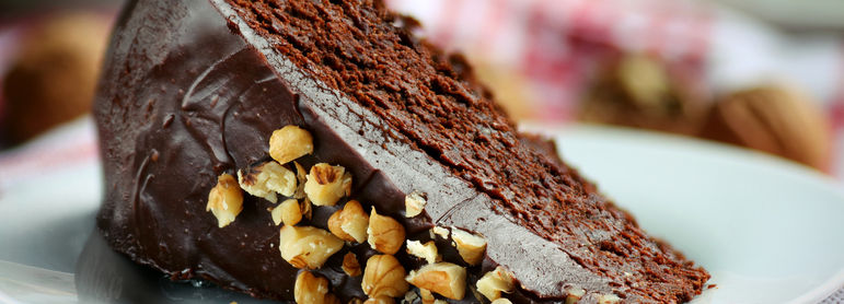 Gâteau chocolat et noix - idée recette facile Mysaveur