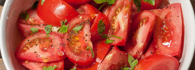 Salade de tomate - idée recette facile Mysaveur