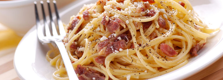 Pâtes carbonara - idée recette facile Mysaveur