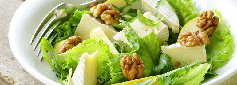 Salade aux noix - idée recette facile Mysaveur