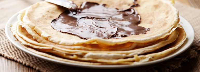 Crêpes au nutella - idée recette facile Mysaveur