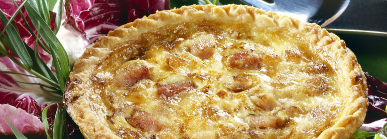 Quiche lorraine - idée recette facile Mysaveur