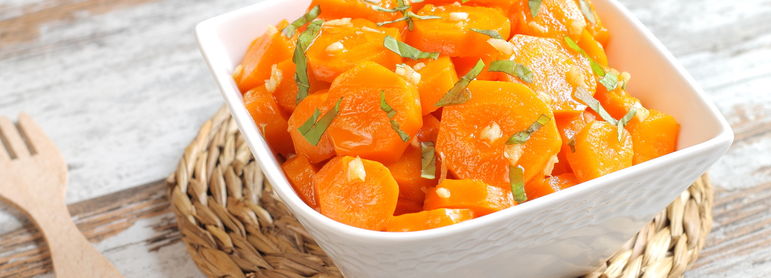 Carottes vichy - idée recette facile Mysaveur