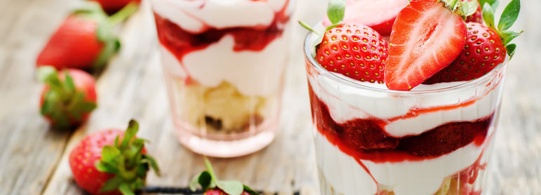 Verrine de fraise - idée recette facile Mysaveur