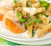 Penne aux noix de Saint-Jacques et à la roquette