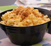 Mac & cheese crumble parmesan origan