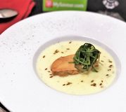 Velouté de pommes de terre au cumin et foie gras