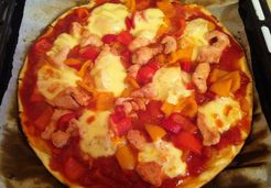 Pizza provençale au poulet grillé et mozzarella - Anne-Caroline W.