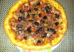 Pizza aux légumes et aux olives noires - Najwa N.