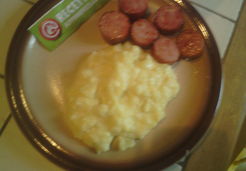Saucisses à la purée pommes de terre à la Vache qui Rit - Marie T.