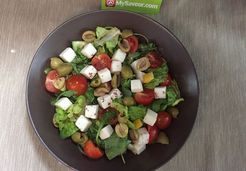 Salade de légumes, sauce au yaourt - Najwa N.