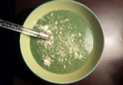 Soupe de roquette au parmesan - Magali G.