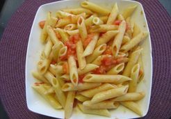 penne à la tomate fraiche et basilic - Janine B.