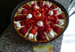 Tarte aux fraises et à la rhubarbe - Joy O.