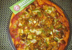 Pizza piquante et épicée au poulet - Najwa N.