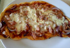 Pizza lardons oignons fromage - Caroline N.