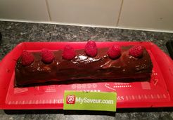 Bûche chocolat noir et framboises - Isabelle T.