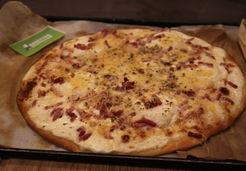 Pizza chèvre façon tarte flambée - Amandine W.