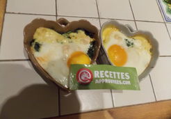 Oeufs aux épinards, crème safrannée aux oignons et parmesan - Marie T.