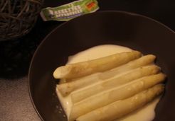 Asperges en sauce hollandaise au thermomix - Alexandra A.