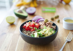 Bowl au thon quinoa tricolore et olives - Franprix