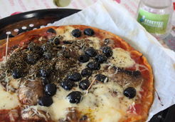 Pizza Reine aux olives - Marina S.