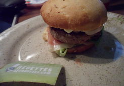 Hamburger au St Marcellin  - Lynda T.