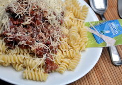 Fusilli à la bolognaise au hachis de poulet et au vin rouge - Christine L.