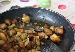 Patates nouvelles aux oignons sautées au beurre - Marina S.