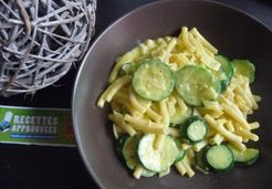 Pâtes aux oeufs et courgettes façon carbonara végétarienne - Alexandra A.