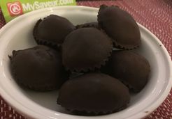 Boules de chocolat au beurre de cacahuète  - Najwa N.