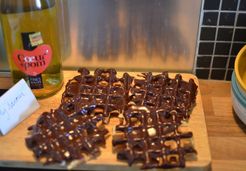 Gaufres nappées au chocolat  - MAY G.