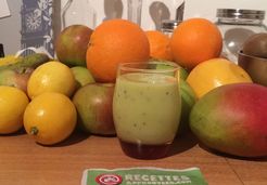 Smoothie banane-orange-kiwi - Adeline A.