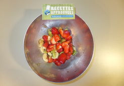 Salade de fraises, kiwi, banane, citron vert et noix de coco - Emilie B.