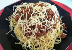 Spaghettis à la bolognaise (A ma façon) - Anne-Caroline W.