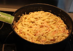 Tagliatelles à la crème et au saumon - Amandine W.