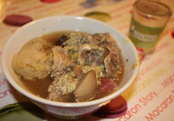 Soupe aux oreilles de chat et de cochon - Marina S.