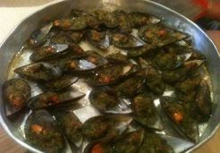 MOULES GRATINEES AU BEURRE D AIL ET PERSIL - Marie E.