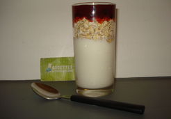 Fromage blanc et son muesli confiture de fraise - Adeline A.